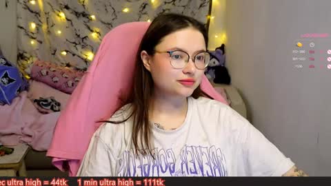 Snapshot of me_hanna chatting on 01.29.25 Hanna online show from 01.29.25