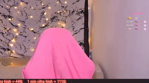 Snapshot of me_hanna chatting on 02.17.25 Hanna online show from 02.17.25