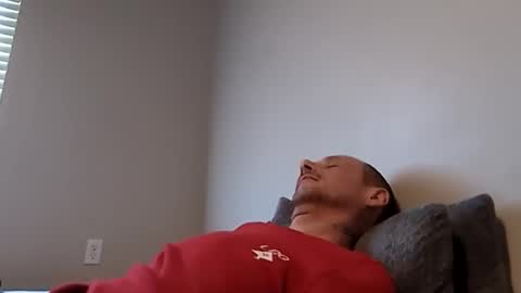 Snapshot of meanfinger chatting on 02.15.26 Jizzy online show from 02.15.26