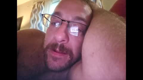 Snapshot of meatinyourgrill chatting on 09.17.25 meatinyourgrill online show from 09.17.25
