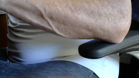 Snapshot of meatplow4her chatting on 10.16.25 meatplow online show from 10.16.25