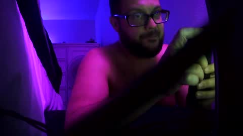 Snapshot of mecrago chatting on 09.30.25 mecrago online show from 09.30.25