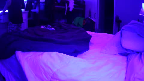 Snapshot of mecrago chatting on 12.04.25 mecrago online show from 12.04.25