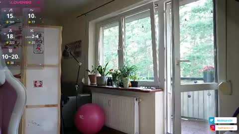 Snapshot of medelainexx chatting on 06.24.26 Milena online show from 06.24.26
