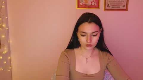 Snapshot of medina_andress chatting on 02.26.25 Dina online show from 02.26.25