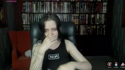 Snapshot of medusagorgona_ chatting on 11.06.25 Medusa online show from 11.06.25