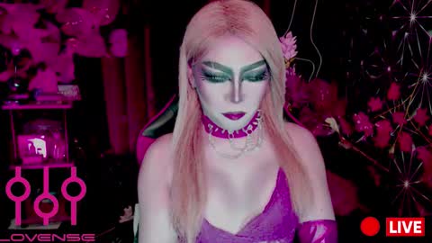 THE QUEEN ALPHA   Queen Medusa Prey online show from 02.03.26