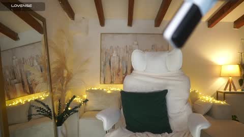 Andrea  online show from 01.31.25