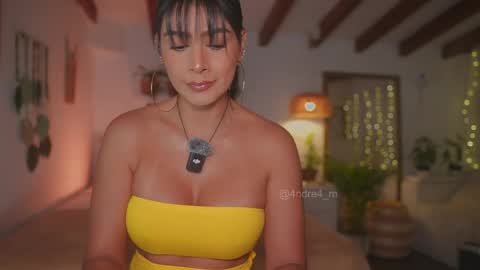 Andrea  online show from 10.08.25