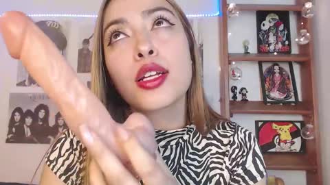 Snapshot of meeowlody chatting on 12.11.24 Emily online show from 12.11.24