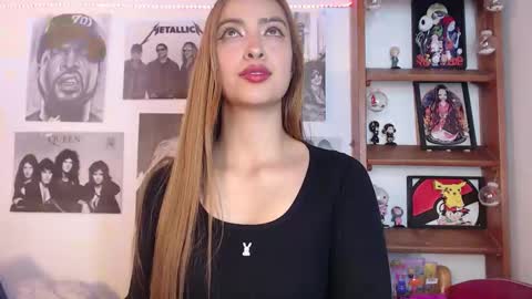 Snapshot of meeowlody chatting on 12.19.24 Emily online show from 12.19.24