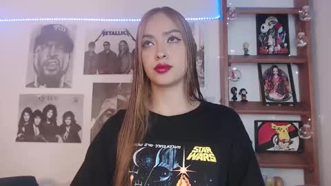 Snapshot of meeowlody chatting on 01.03.25 Emily online show from 01.03.25