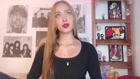 Snapshot of meeowlody chatting on 01.20.25 Emily online show from 01.20.25