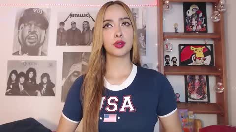 Snapshot of meeowlody chatting on 02.07.25 Emily online show from 02.07.25