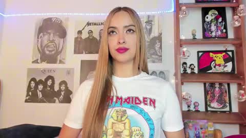 Snapshot of meeowlody chatting on 02.25.25 Emily online show from 02.25.25