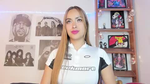 Snapshot of meeowlody chatting on 09.26.25 Emily online show from 09.26.25