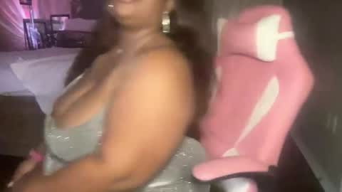 Southern Peach online show from 12.22.24