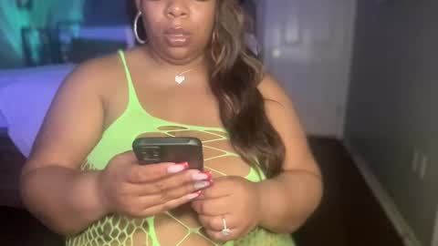 Southern Peach online show from 12.23.24