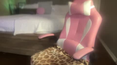 Southern Peach online show from 02.16.25