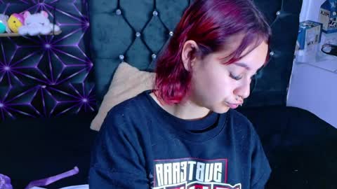 megam_white online show from 04.16.26