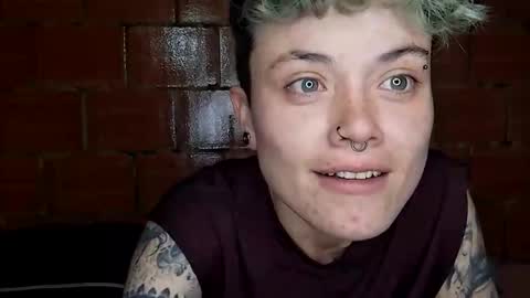 Megan and sophi online show from 04.05.26