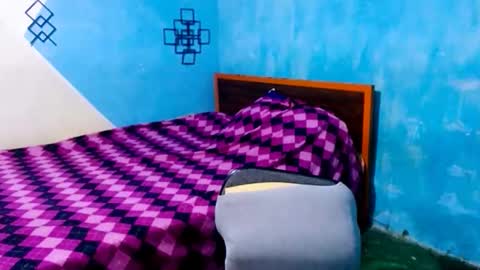 Snapshot of megan_little_ chatting on 10.18.25 amanda online show from 10.18.25