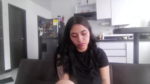 Snapshot of megan_lof chatting on 11.18.25 Megan online show from 11.18.25