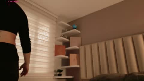     online show from 09.22.25