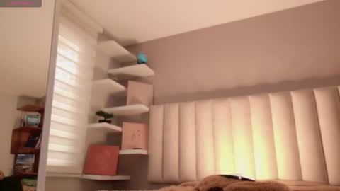     online show from 10.09.25