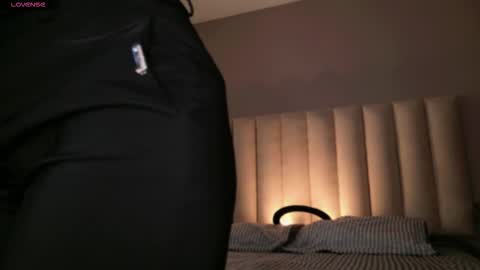     online show from 11.11.25