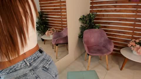 Snapshot of megan_raiin chatting on 02.05.25 megan_raiin online show from 02.05.25