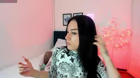 Snapshot of megan_rosse11 chatting on 12.01.25 MEGAN online show from 12.01.25