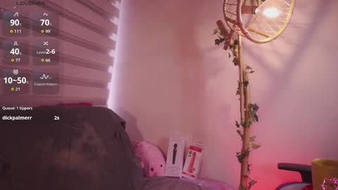 MEGAN  online show from 04.14.26