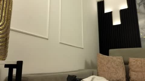 Megan online show from 04.16.26