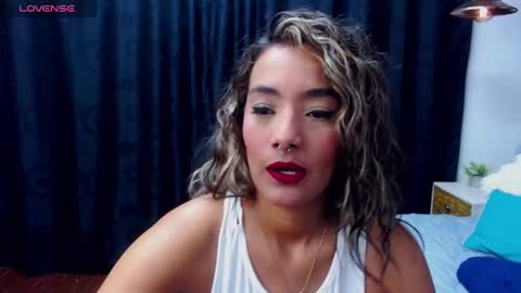 M E G A N   online show from 12.05.24