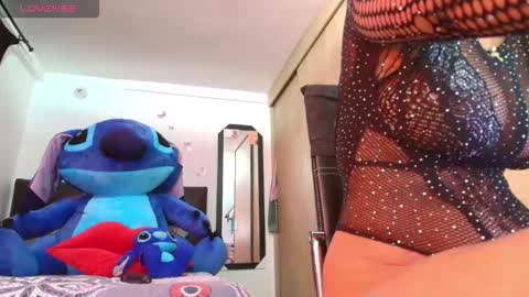 M E G A N   online show from 09.21.25