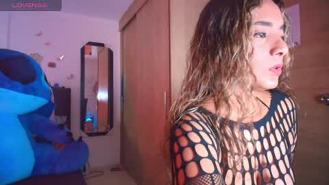 Snapshot of meganadriels96 chatting on 05.08.26 M E G A N online show from 05.08.26
