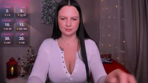 Snapshot of meganberrybb chatting on 12.17.25 Meganberry online show from 12.17.25