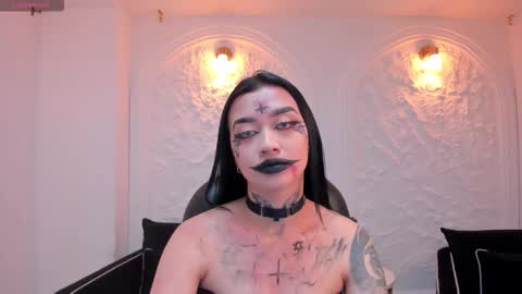 Megan Cross online show from 11.01.25