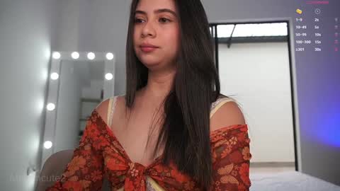 Luz -----OF mgluz2--- Next stream 1122024 1400Colombian time online show from 01.26.25