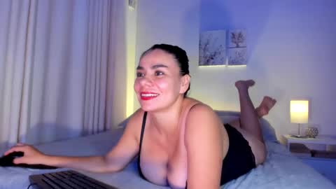 Megan M online show from 12.18.24