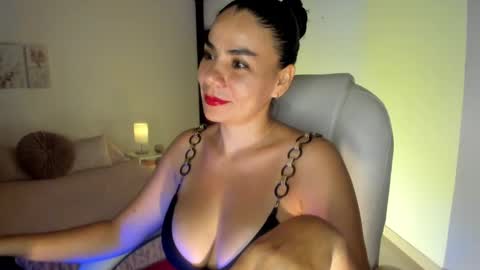 Megan M online show from 12.29.24