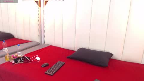 meganlarsson online show from 10.06.25