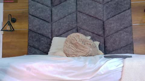 MEGAN online show from 04.06.26