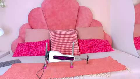 MEGAN online show from 04.13.26