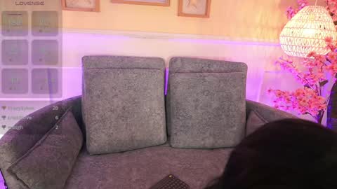 Megan Lowell online show from 04.16.26