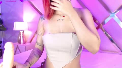 MeganMason  online show from 10.07.25