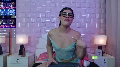Snapshot of meganmistress_ chatting on 01.02.25 MeganM online show from 01.02.25