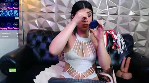Snapshot of meganmistress_ chatting on 01.03.25 MeganM online show from 01.03.25