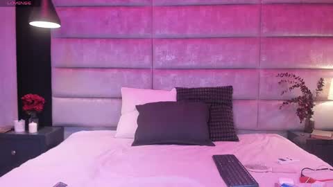 meganmonroee_ online show from 04.03.26